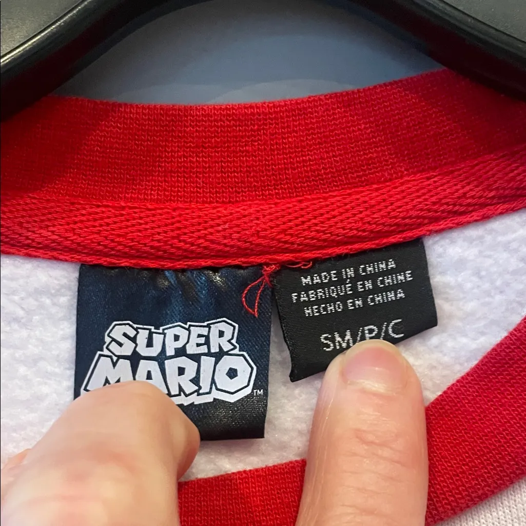 Nintendo Super Mario Colorblock Crewneck Sweatshirt small to medium - Image 2