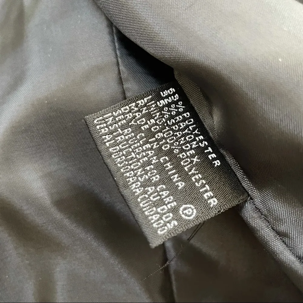 ANNE KLEIN / MERONA black pinstripe pantsuit - Image 12