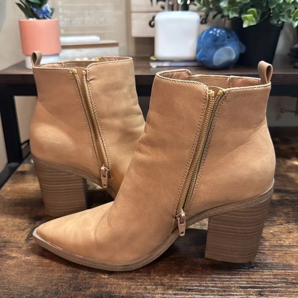 Universal Thread‎ Tan western Bootie size 8 - Image 10