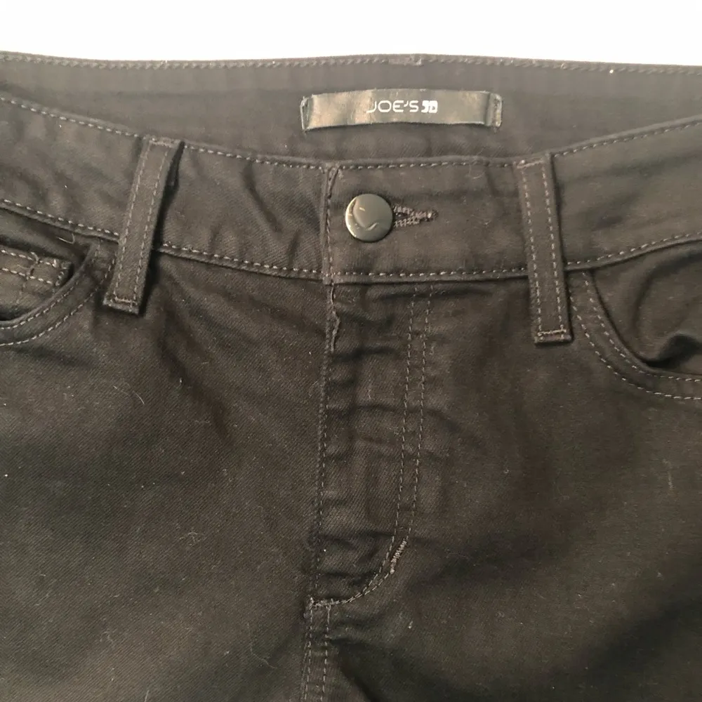 Joe’s Jeans Shorts Black Cut Off 5 Pockets Sz 30 GUC Handmade Daisy Dukes - Image 2