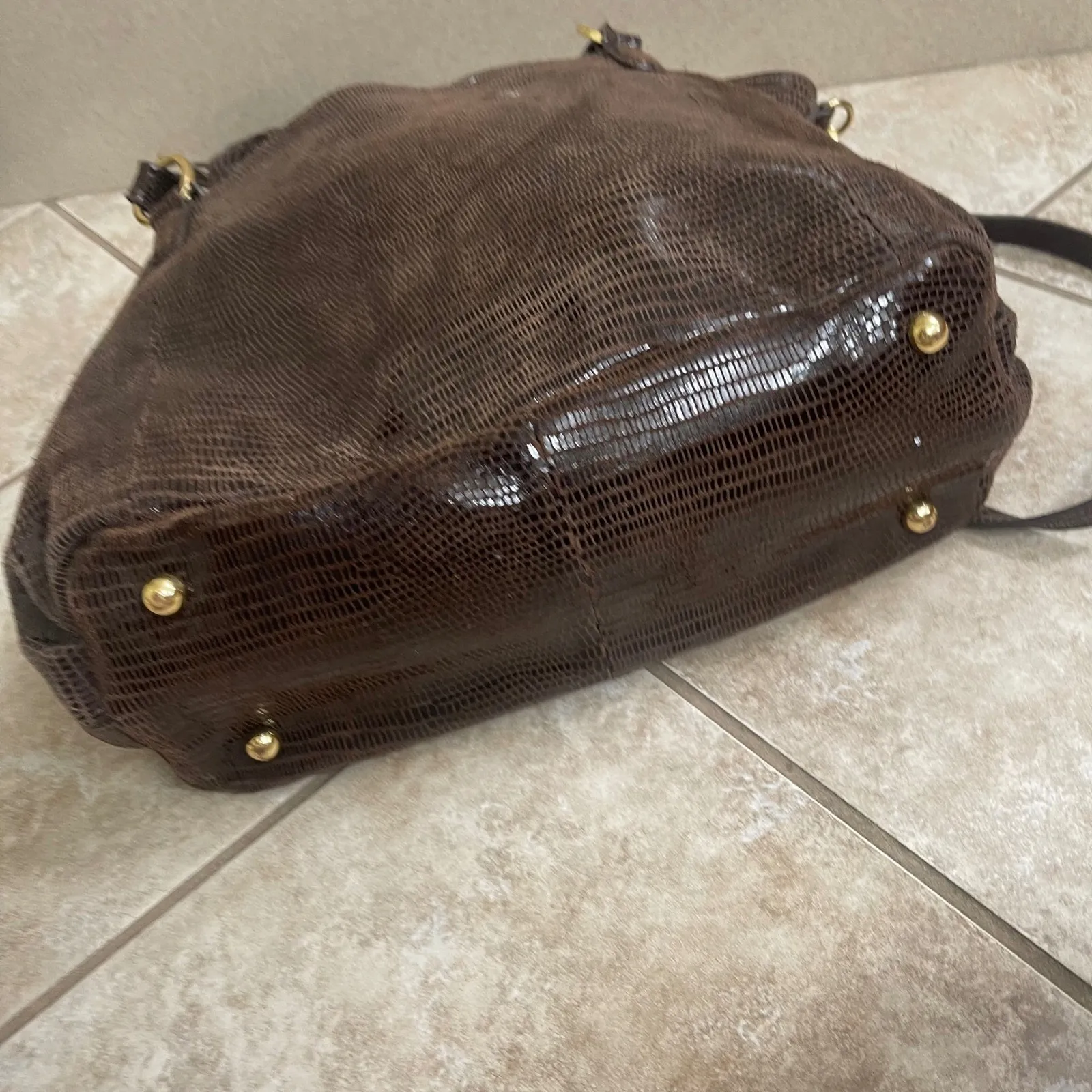 G.I.L.I. Brown Shoulder Bag with Tassel and Adjustable Strap Designer Embossed - Image 10