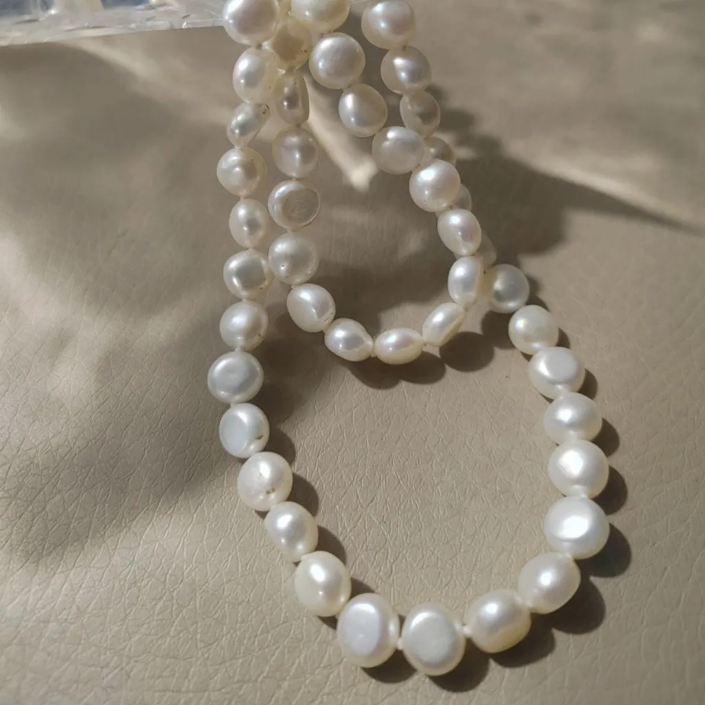 Blue Nile Freshwater Pearl Strand Necklace 52 Inches Extra Long Vintage Knotted White - Image 6