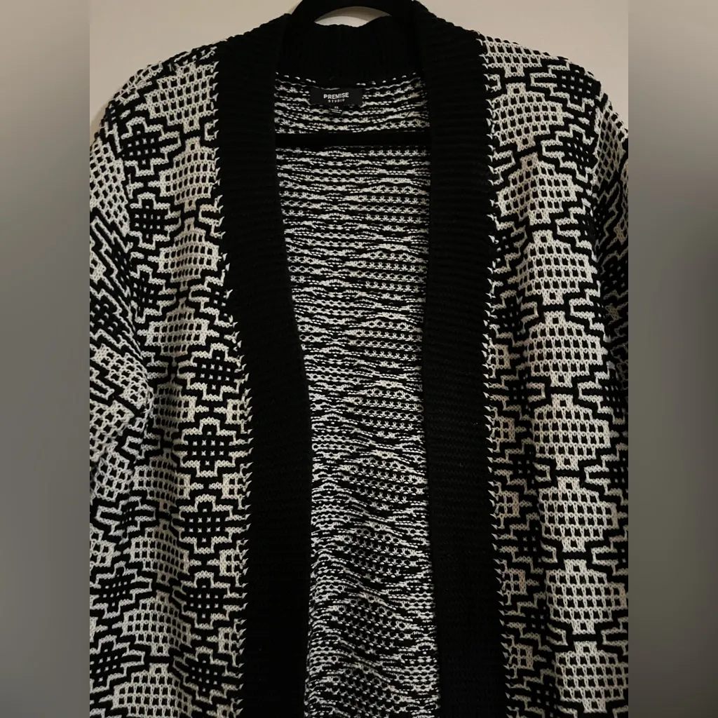 Premise Studio Black & White Knit Cardigan –‎ Open Front, Size X-Large - Image 3
