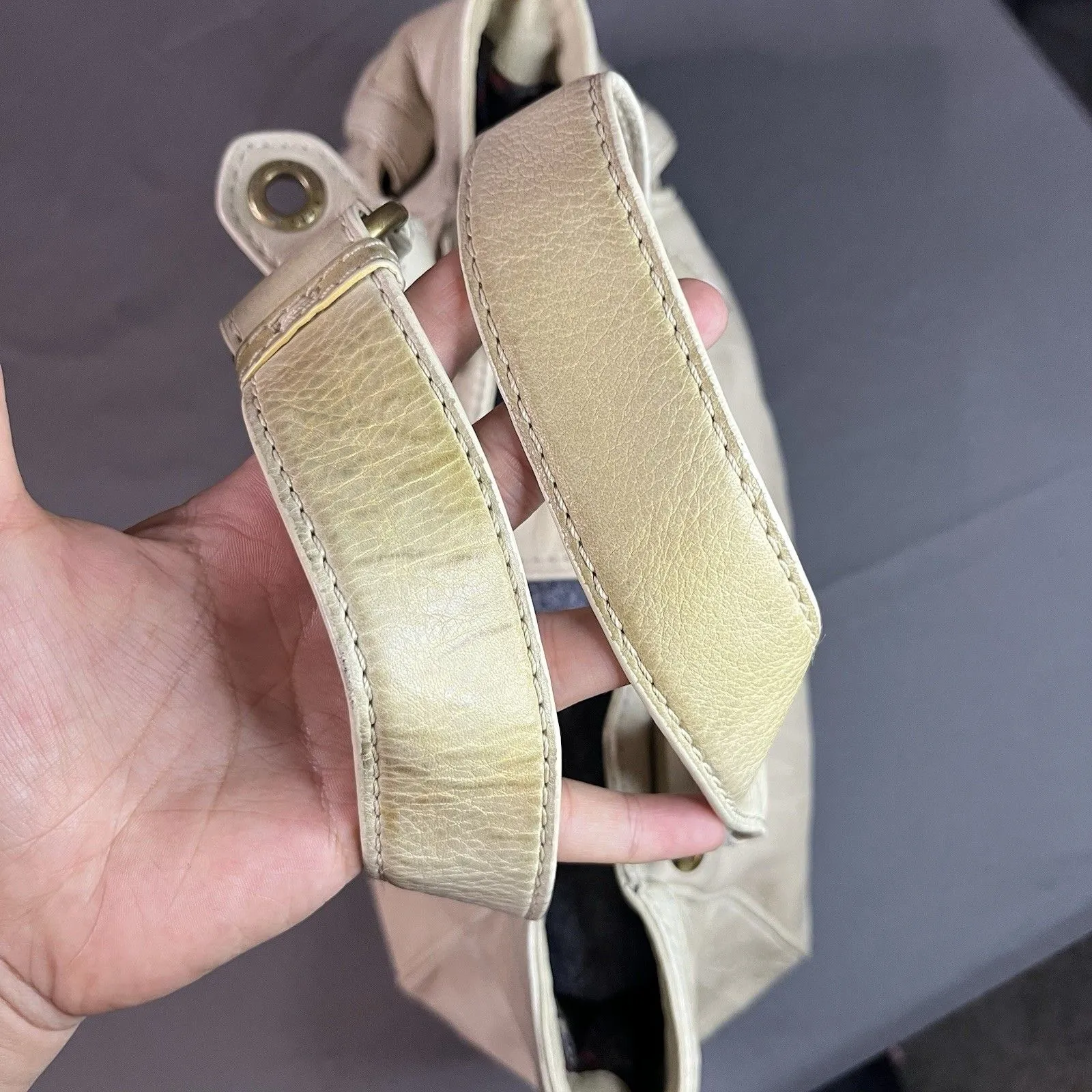 Marc Jacob’s Leather Small Cream Bag with Dust Bag - Image 7