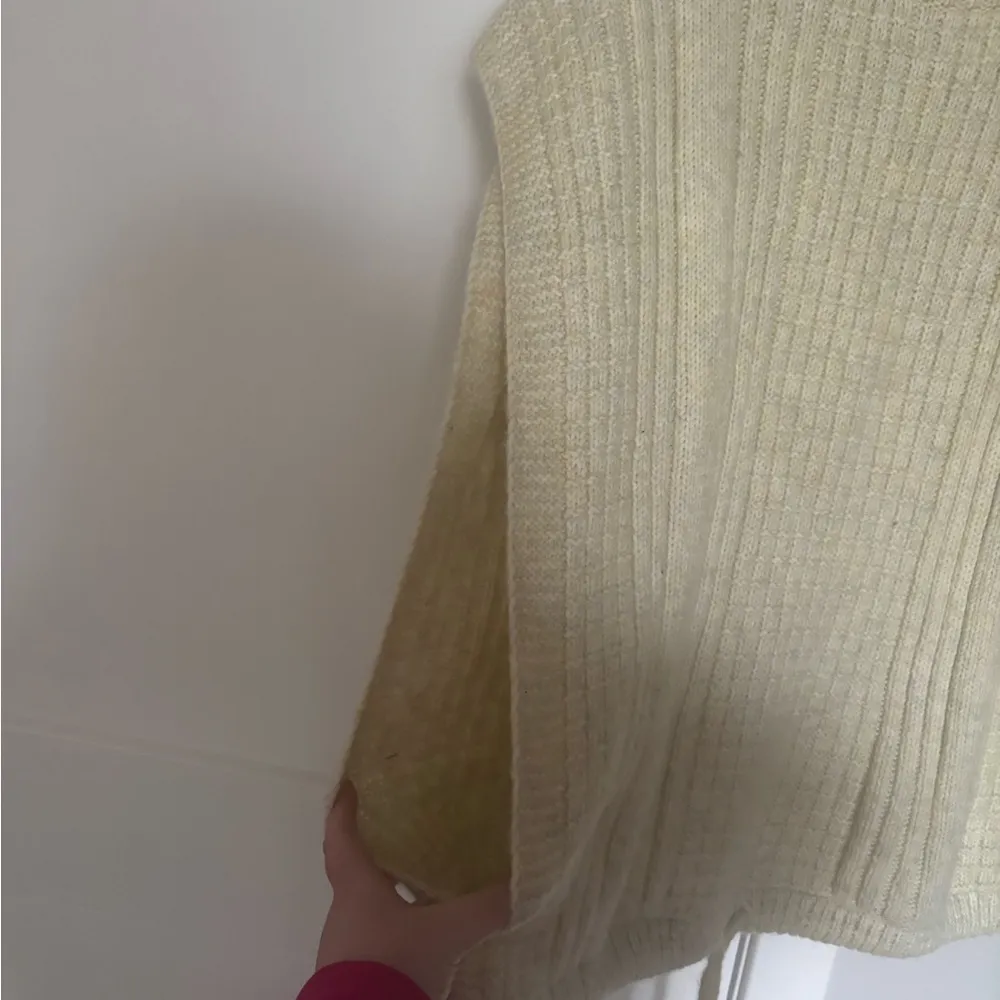 Elegant Cream Sweater - Image 2