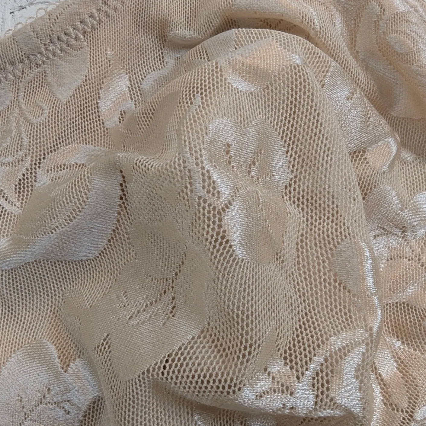 Wacoal 85567 Full Figure Comfort Lace Underwire Bra – Beige 38DDD - Image 2