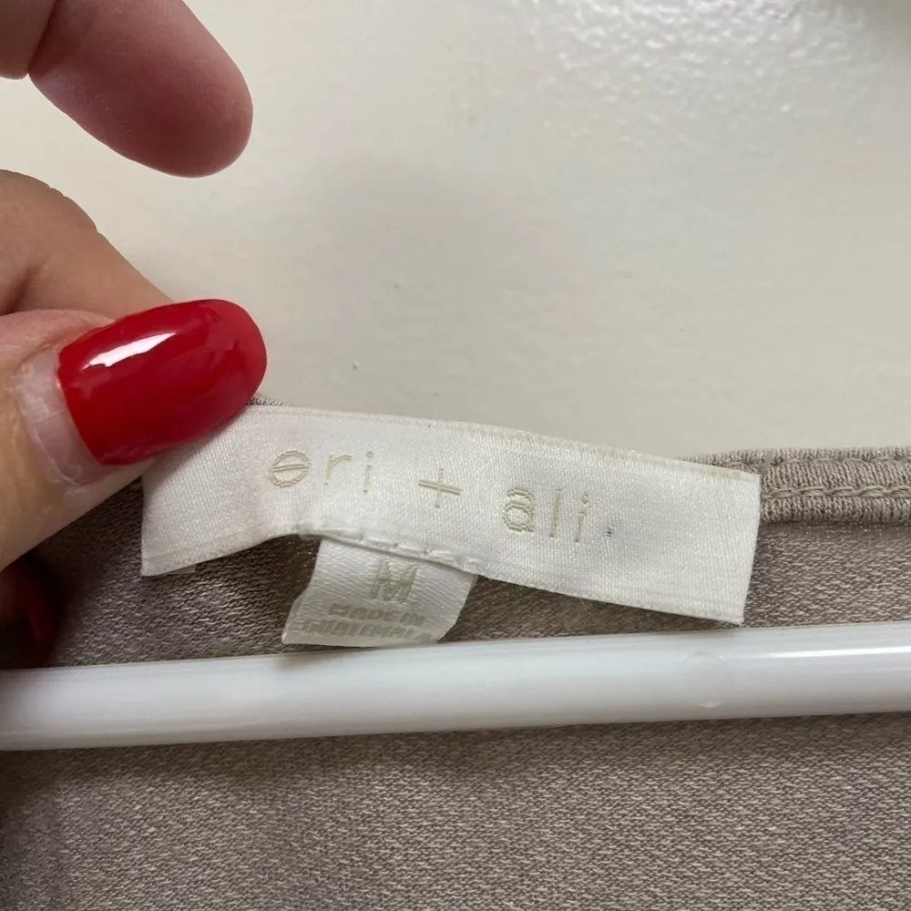 Anthropologie Eri & Ali Medium crochet tank top criss cross neck Tan - Image 4