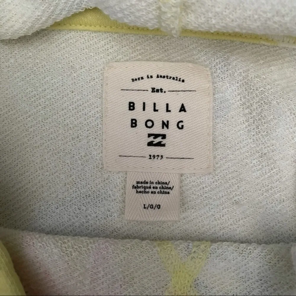 Billabong Hoodie Size Large - Image 6
