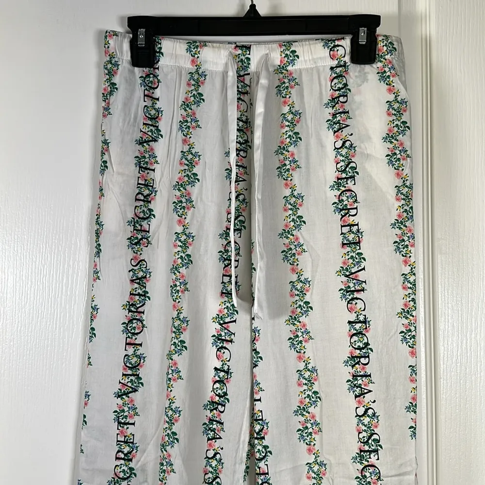 Victoria's Secret White Pocket Pajama Lounge Pants Floral Size XS EUC #2666 - Image 2