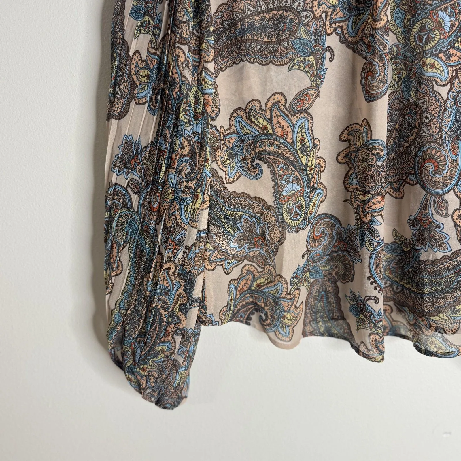 Express Shirt Womens Small Paisley Beige Blue Sheer Long Sleeve Lightweight Top - Image 13