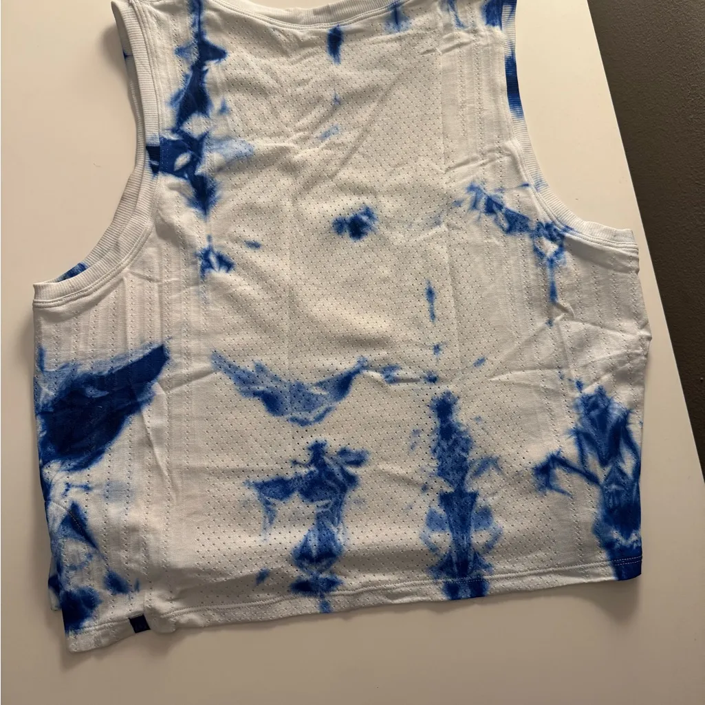 Lululemon Train To Be Tank - Image 4