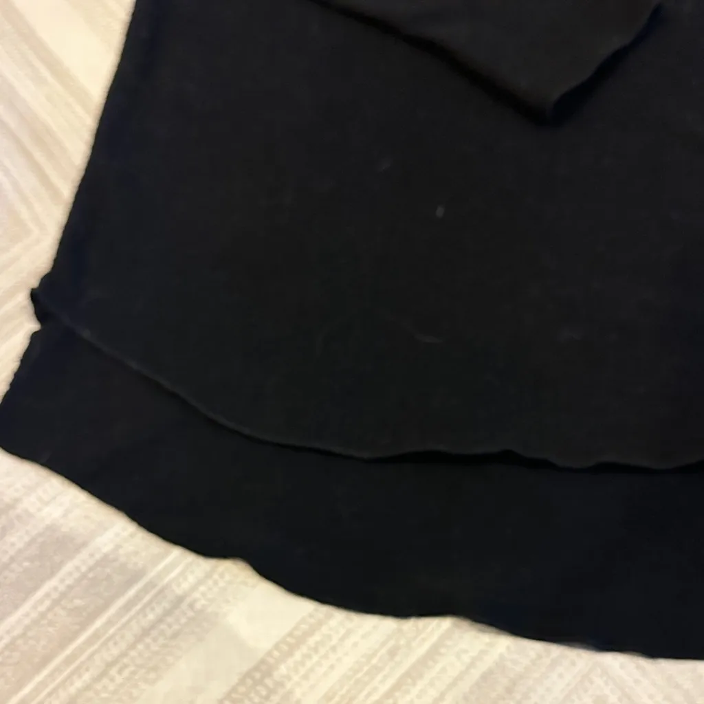 LNA Women’s Black V-Neck Long Sleeve Sweater Top Size Medium - Image 2