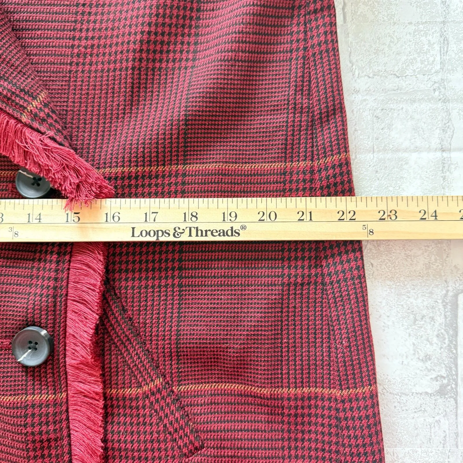 Laurie Felt Zoe Plaid Knit Fringe Trim Button Front Wrap Clueless Preppy Coat S Red - Image 7