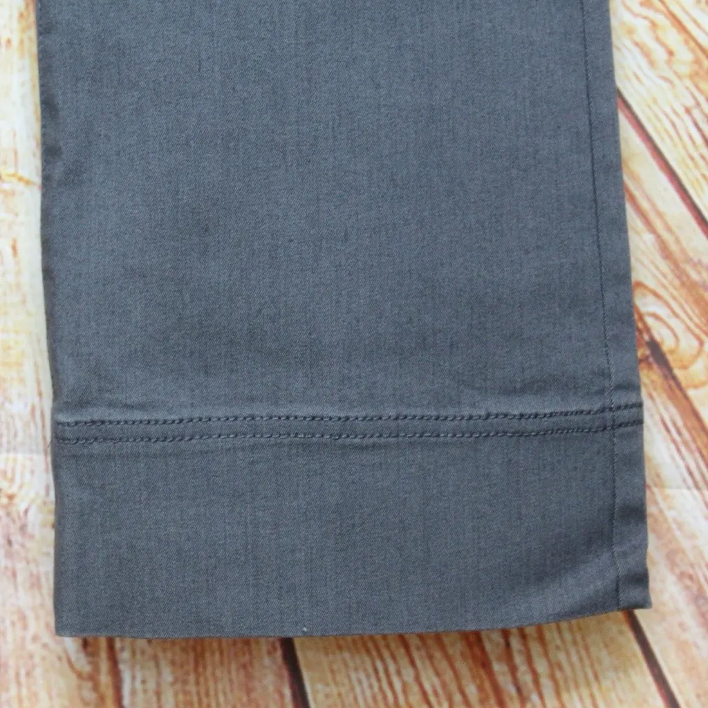 Worth Women's Charcoal Cropped Pants Gray Size 8 - Image 6