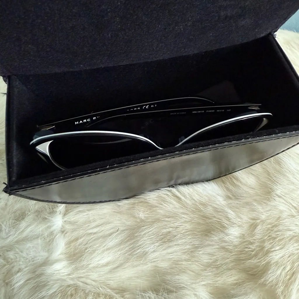 Marc by Marc Jacobs MMJ 381/S White Logo Mod Sunglasses - Image 11