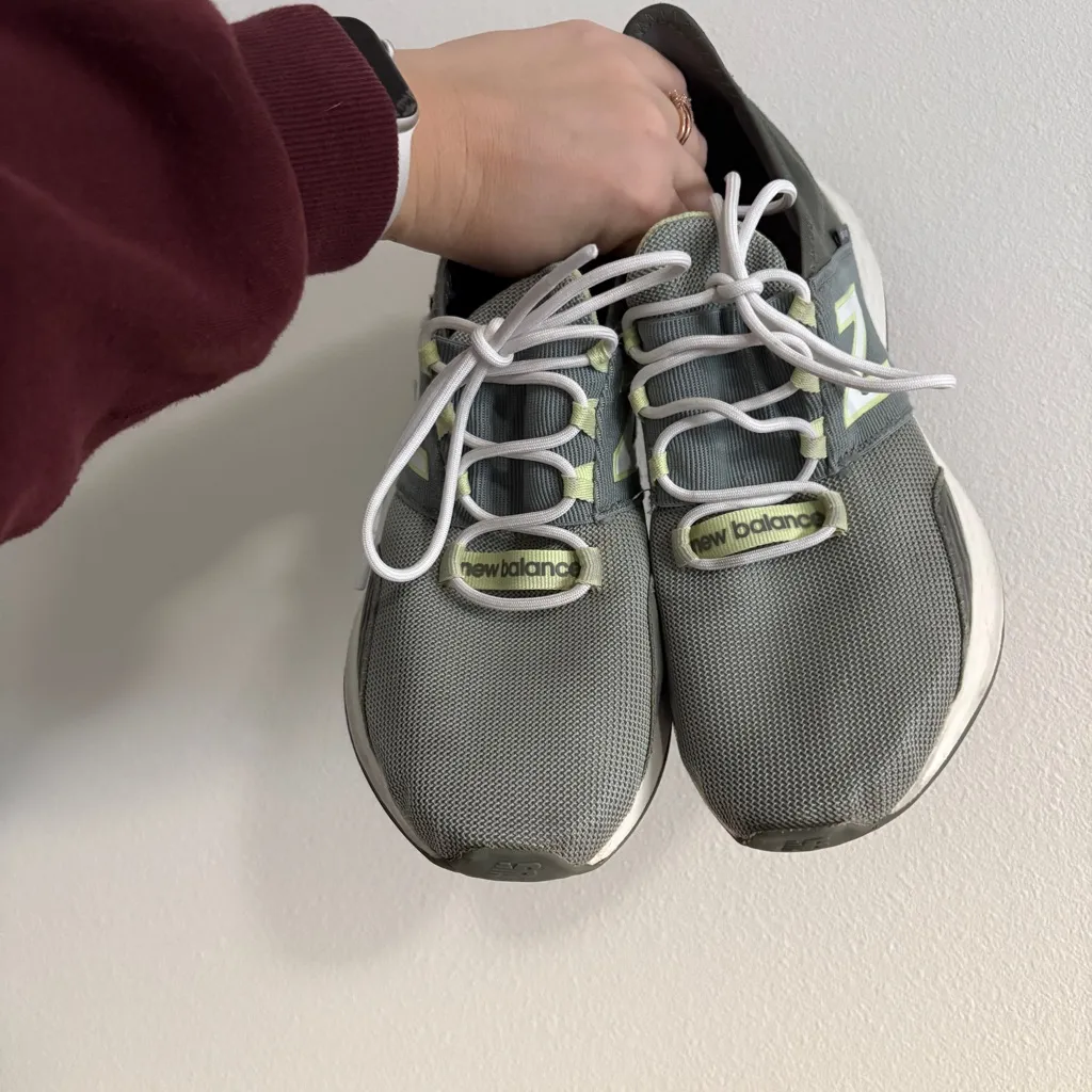 New Balance + FIGS Roav Fresh Foam Women’s 8.5 Olive Green Tennis Shoes - Image 5