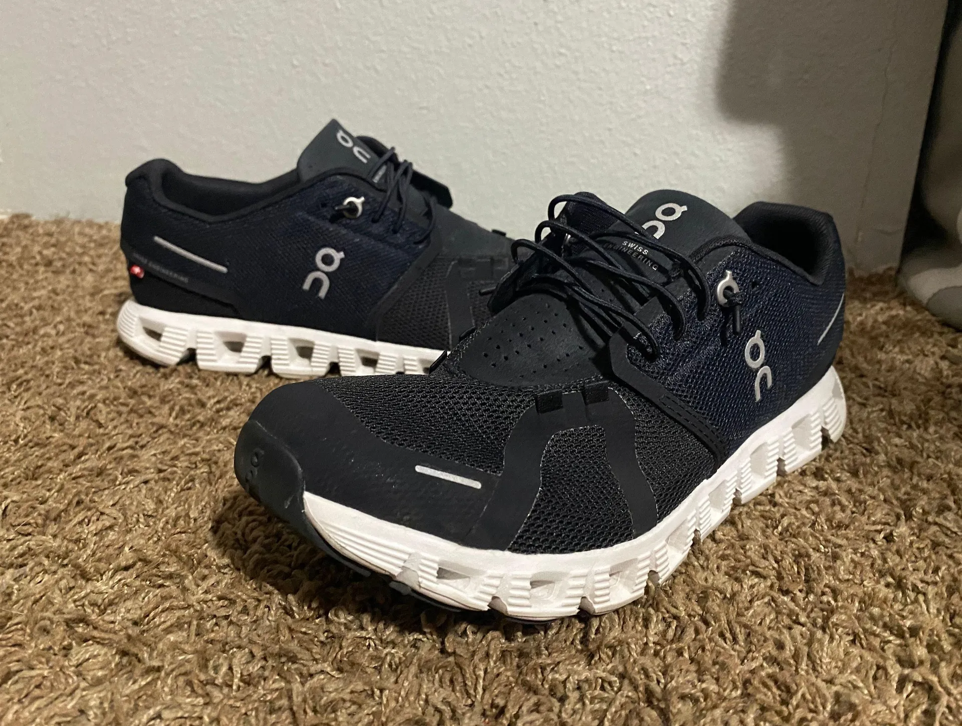 On Cloud  Running Shoes - Image 2