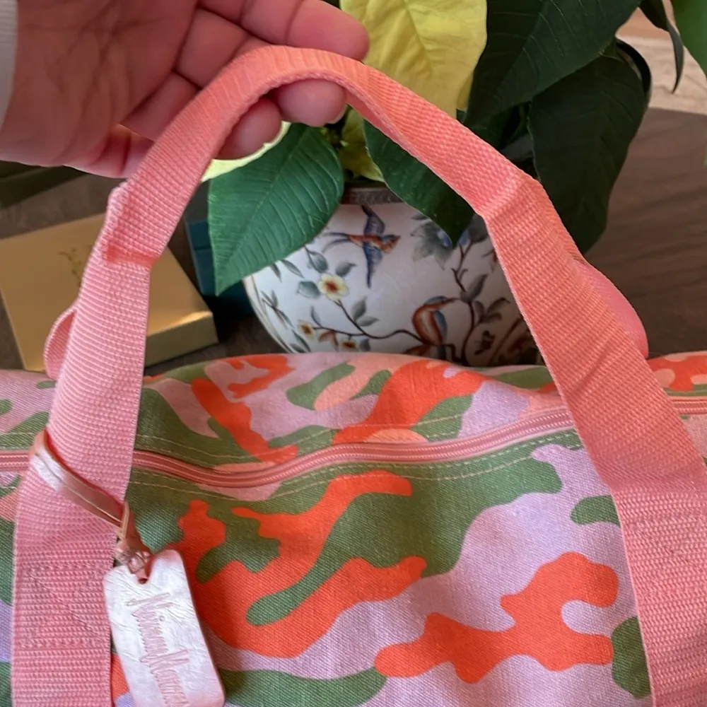 Neiman Marcus  CamoTote Bag - Image 3
