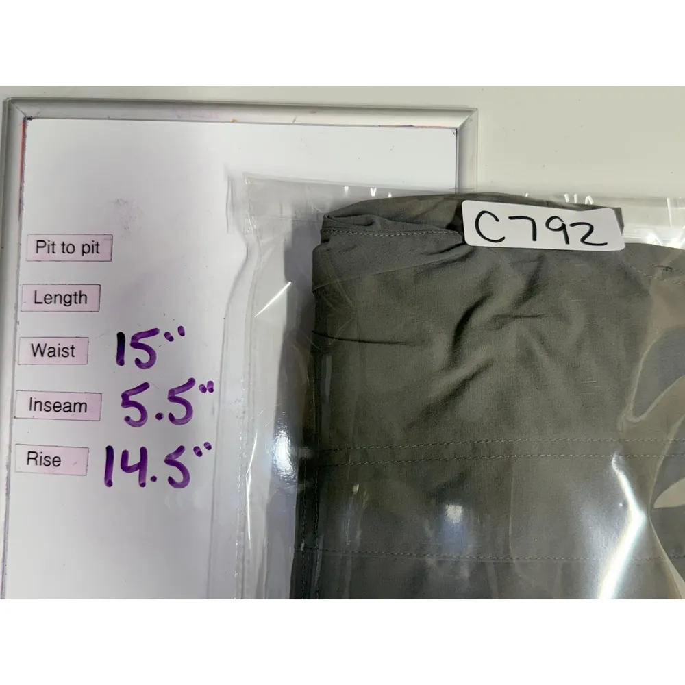 Columbia Sandy River Shorts Elastic Waist Sz XL Women Gray Hiking Outdoors Nylon - Image 4