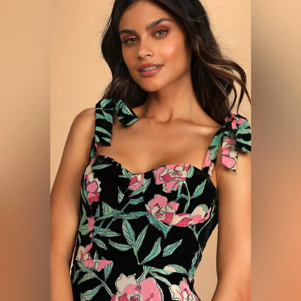 NWT Lulus Glorious Garden Black Floral Print Burnout Velvet Maxi Dress sz XS - Image 5