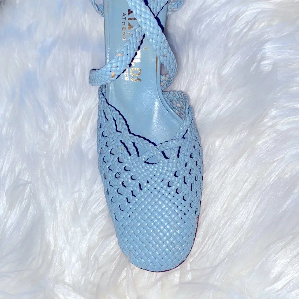 Jacobson’s Blue Woven Cross Strap Closed Toe Heels Size 8 - Image 3