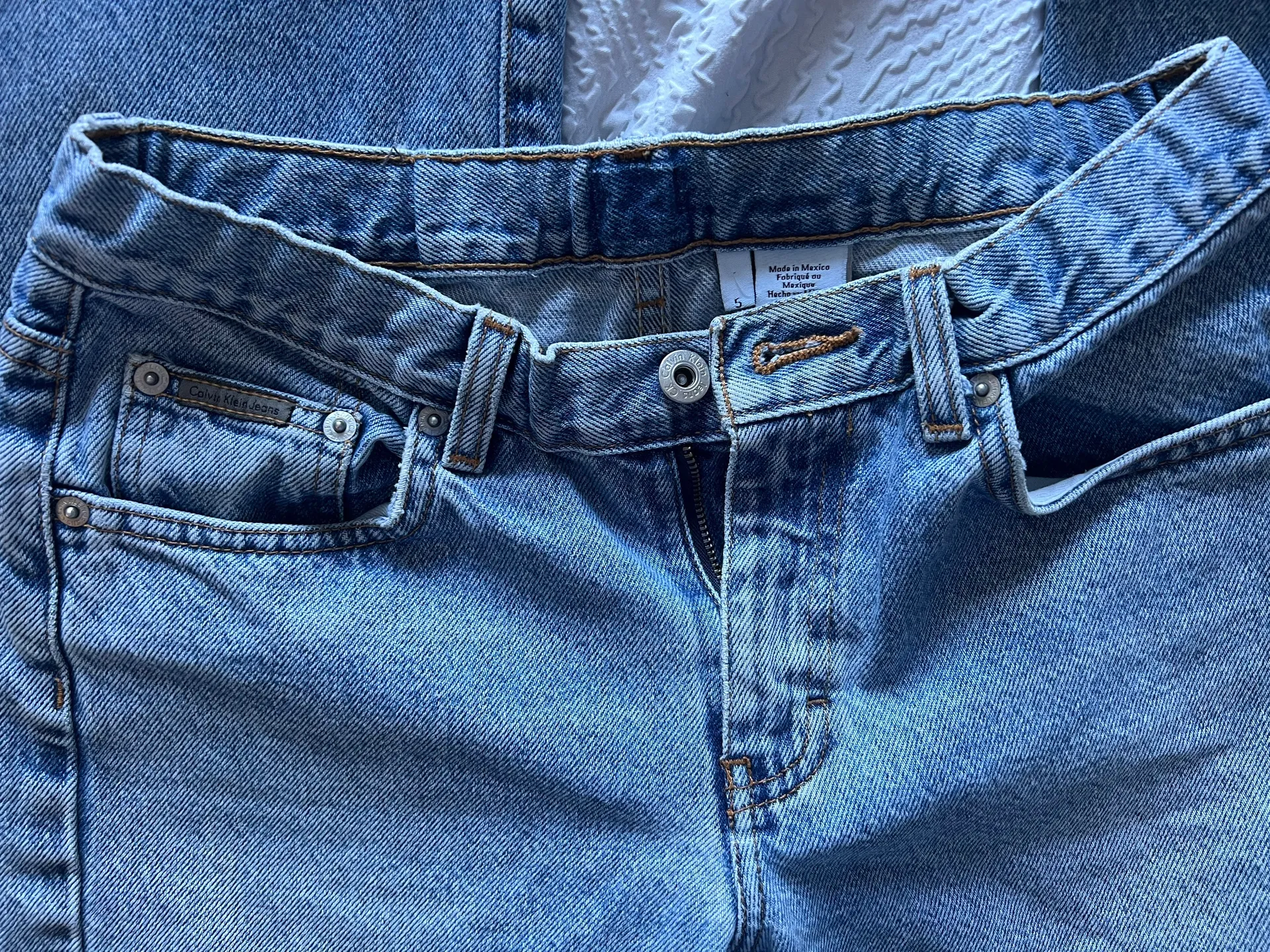 Calvin Klein Bootcut Jeans - Image 2