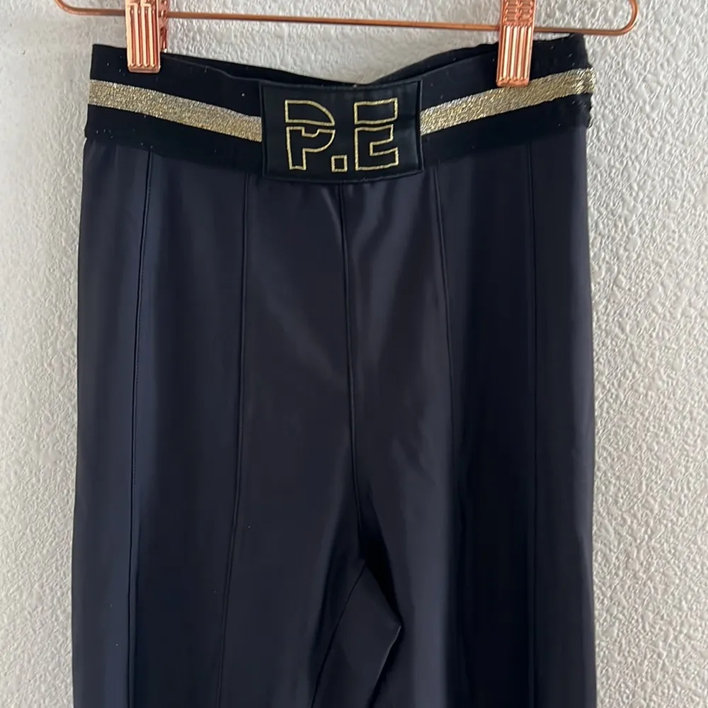 PE NATION Riseball Legging Black Spellout Athleisure Active Pants XS - Image 4