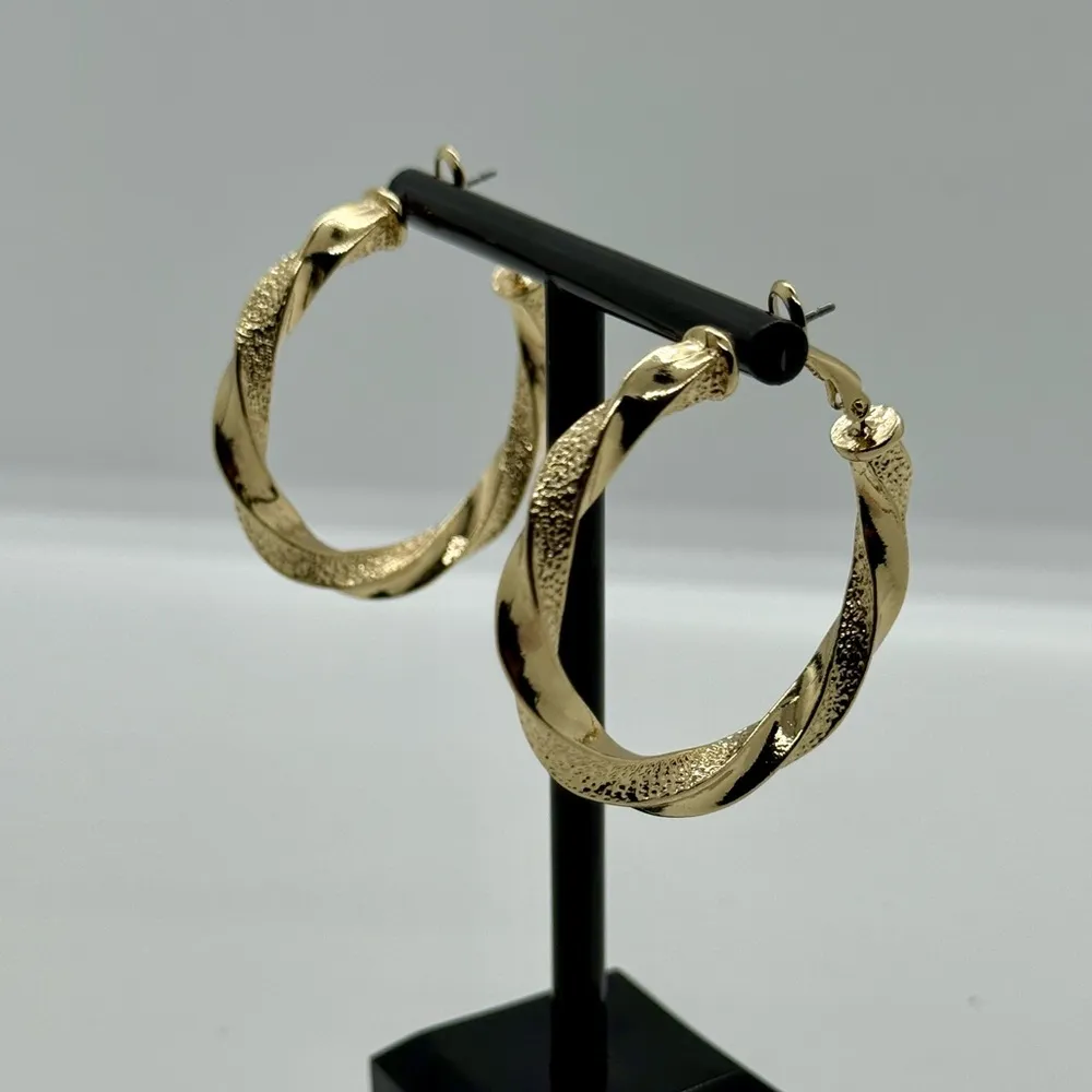 Daisy Fuentes Textured Gold Twist Earrings - Image 3