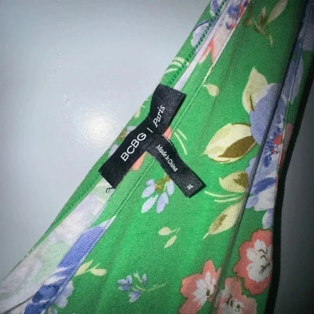 BCBG PARIS women’s Faux‎ Wrap V - Image 3