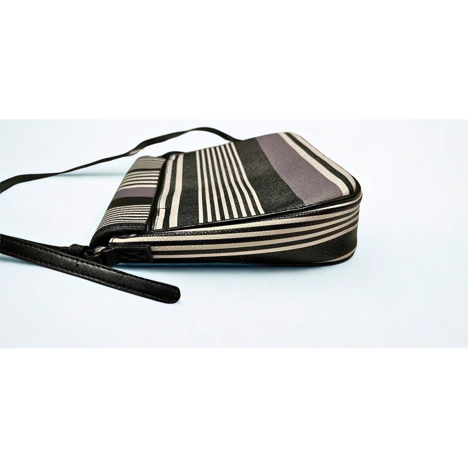 Striped Crossbody Bag and Wallet Set,‎ Stylish Everyday Purse - Image 4