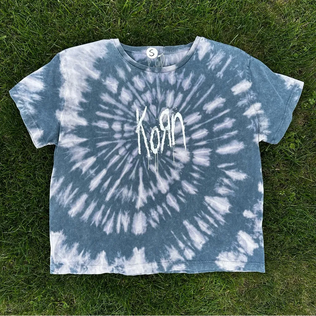 Korn Reverse Dye Crop T - Image 2