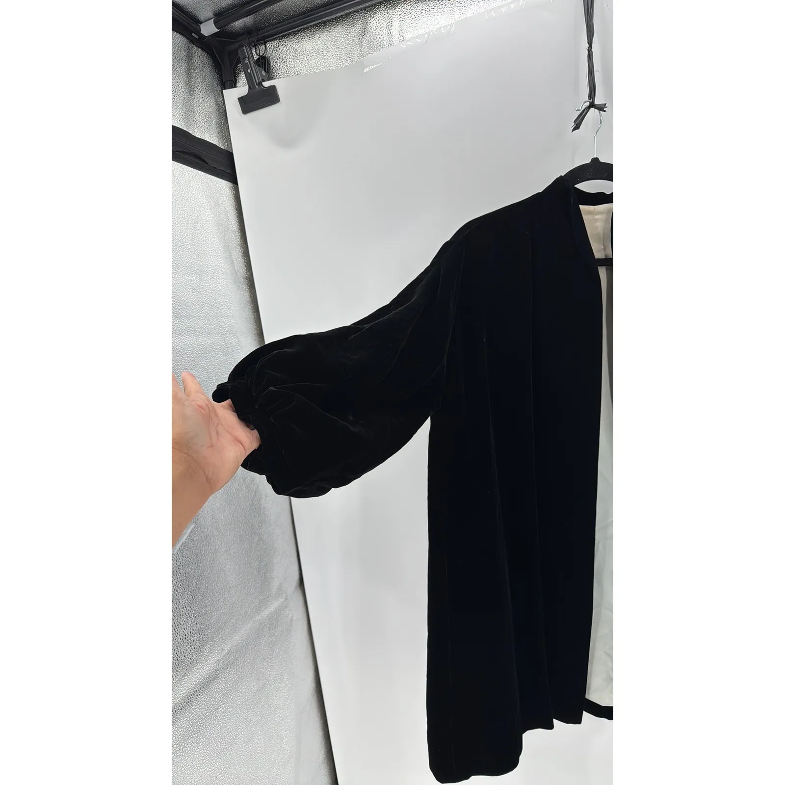 Vintage homemade velvet 3 quarter balloon sleeves open front swing coat chic Black - Image 3