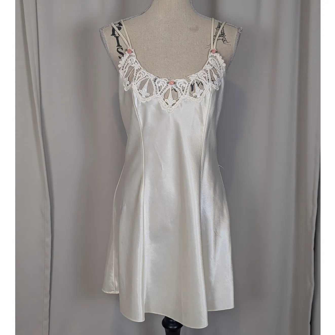 Vintage 80s Satin Lace Trimmed Chemise Slip Beige Size Medium - Image 13