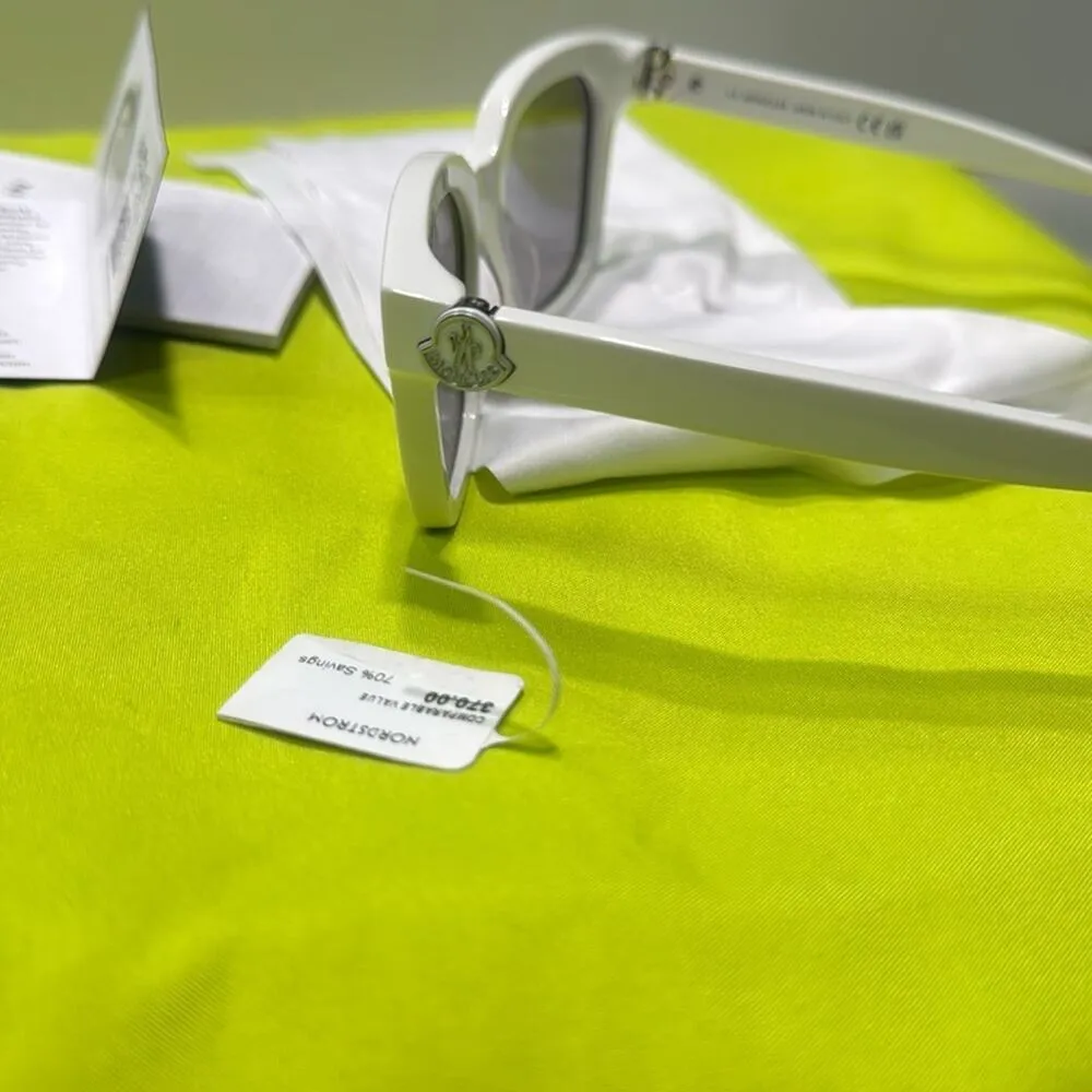 Moncler Audree 50mm Square Sunglasses White - Image 11