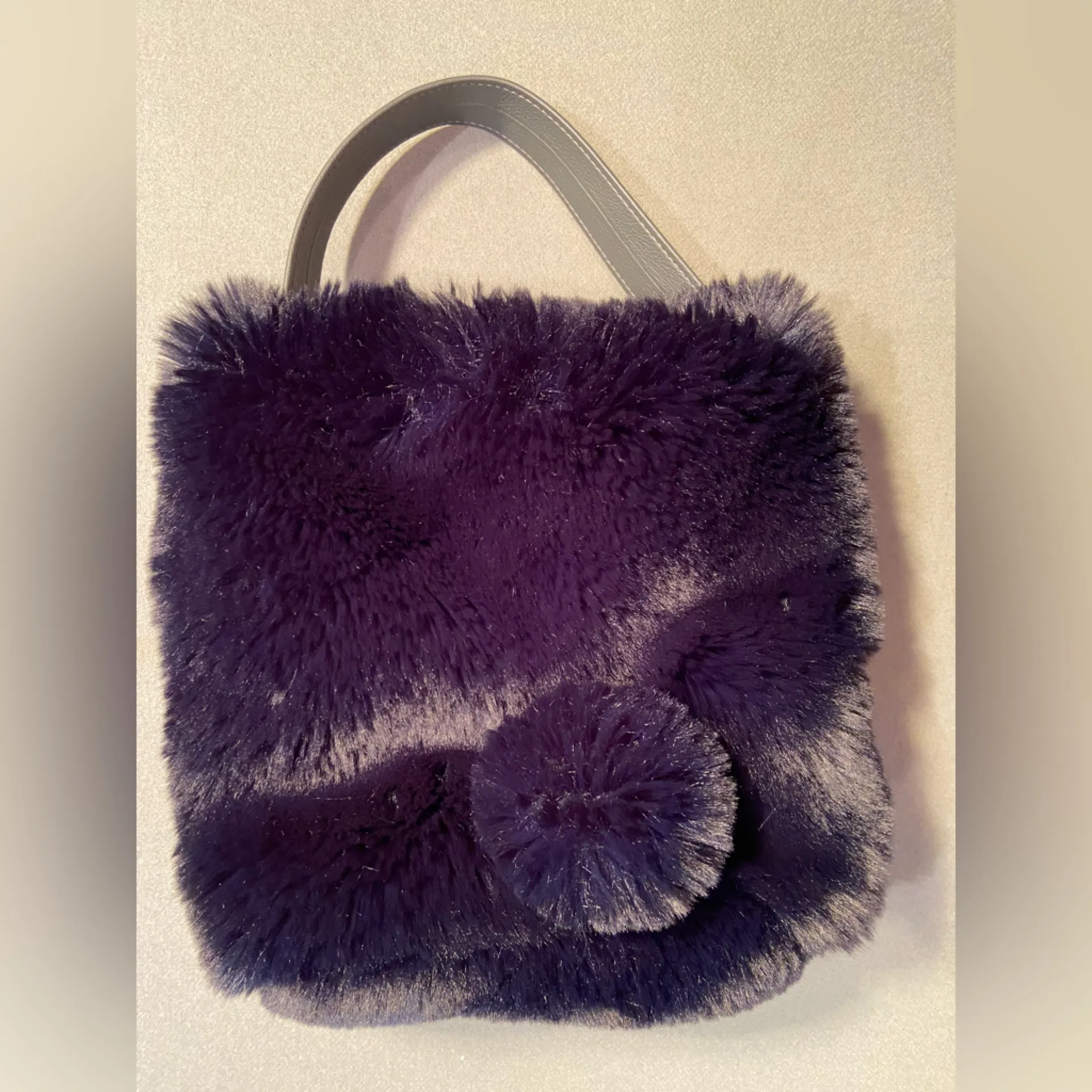 Evelyn’s Prelonge small‎ Faux Fur Cross body w/Handle navy blue Handbag Purse - Image 3