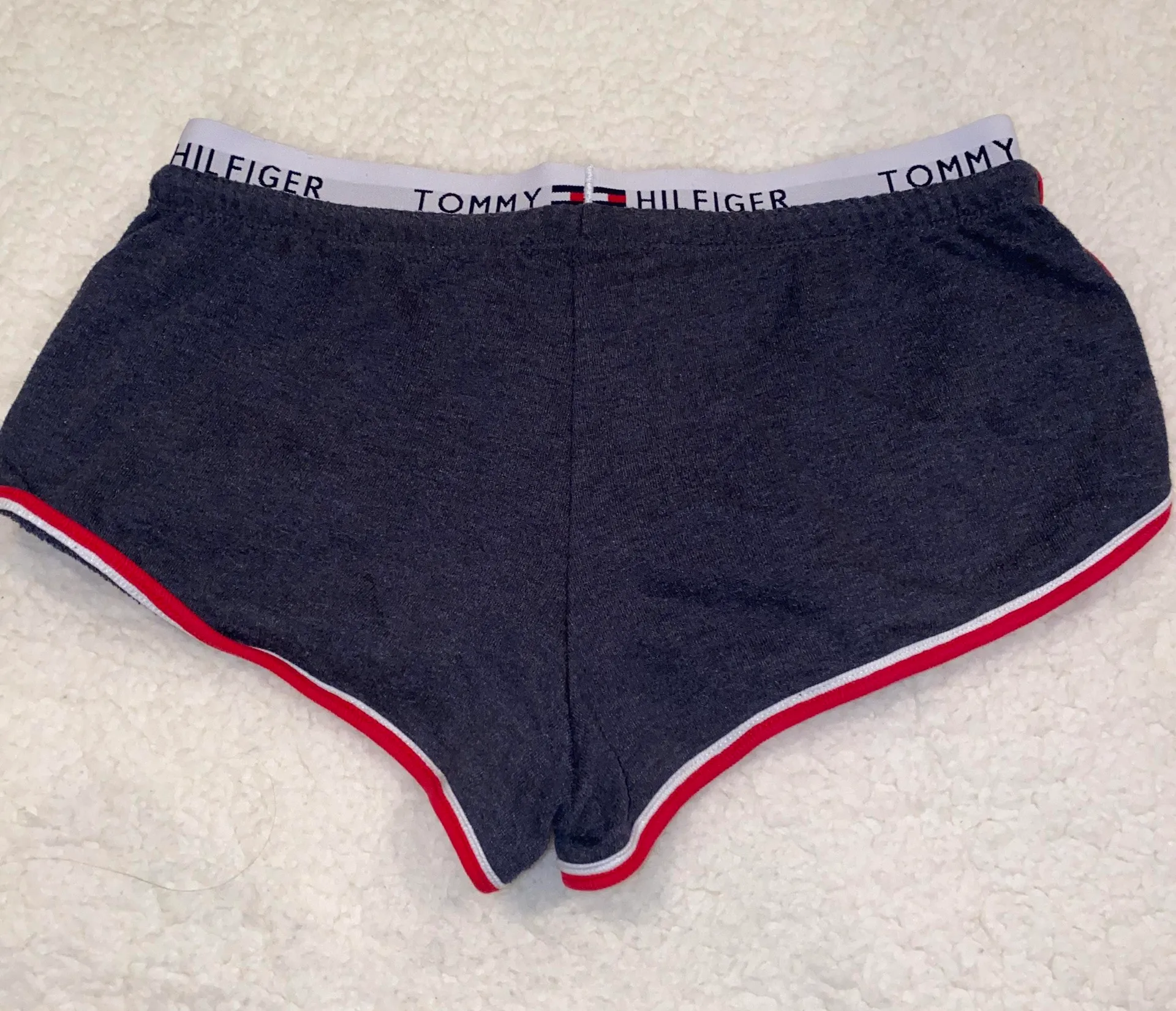 Tommy Hilfiger Shorts - Image 2