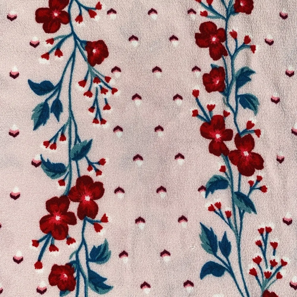 OLD NAVY floral long sleeve button cuffs square neckline size M - Image 4