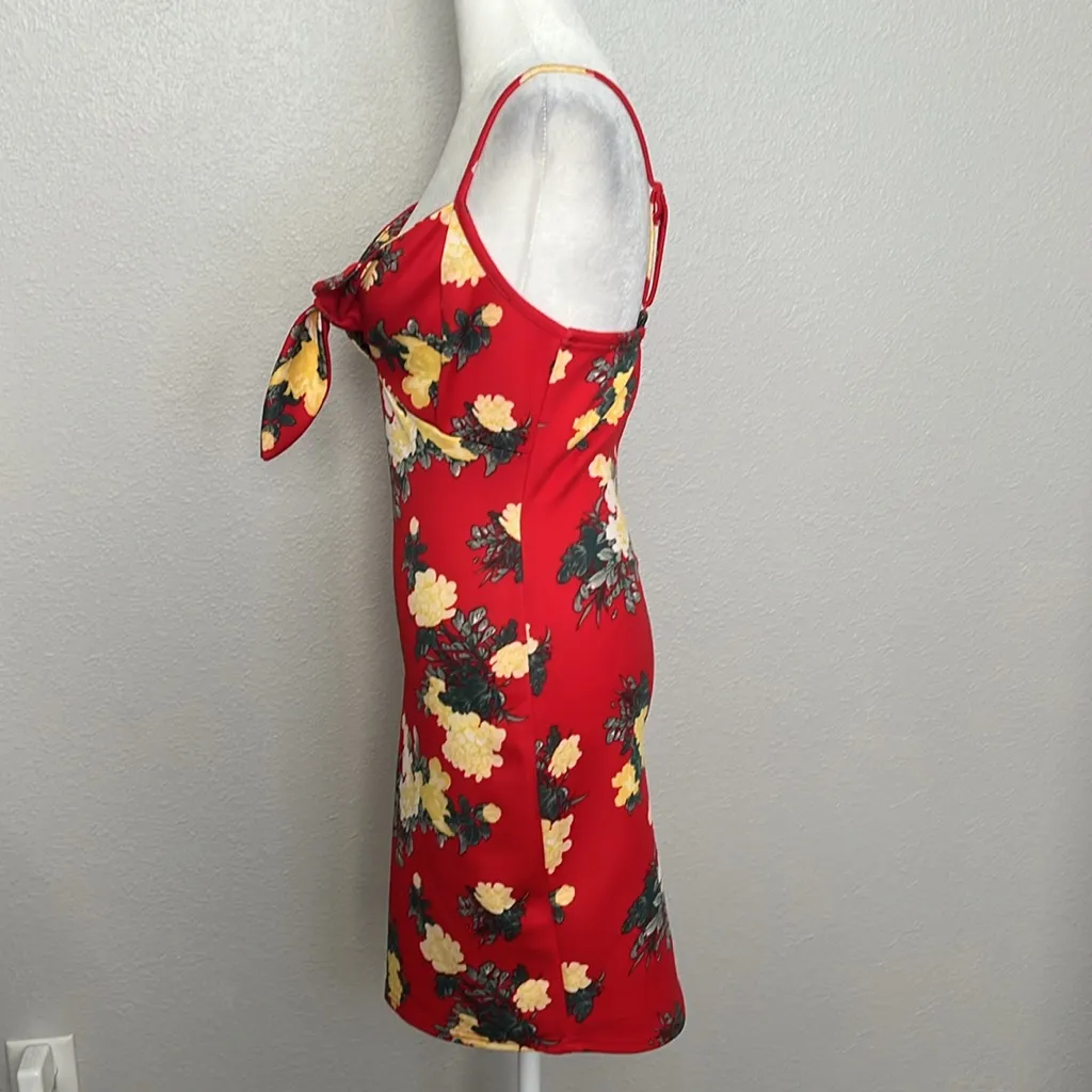 Rue 21 Red Floral Mini Dress Size Small - Image 4