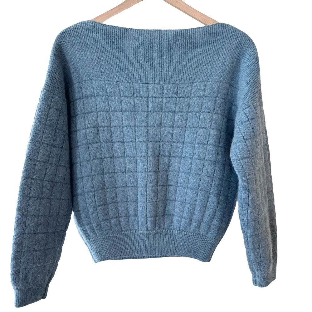 Women's I Love Pretty blue designer boat neck fox fur blend sweater osfm Size undefined - Image 4