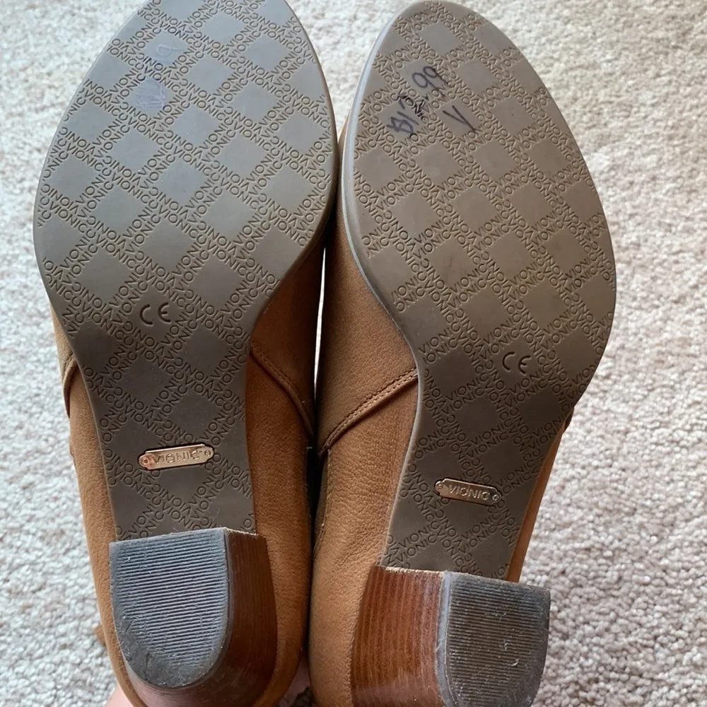 Vionic | Vionic Upright Sterling Ankle Bootie - Image 5