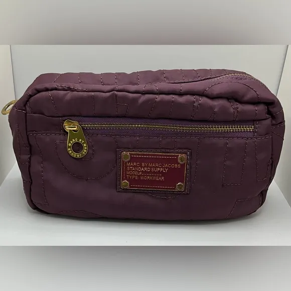 A Very Rare Burgundy Marc By Marc Jacobs Zip Make-up Cosmetic Bag - Image 1