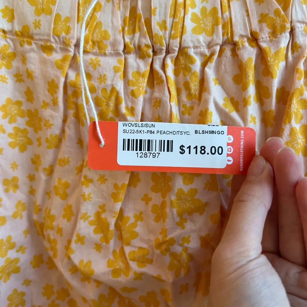 NWT Revolve Sundry Yellow Smocked Camisole Sleeveless Tank Top Floral Small - Image 3
