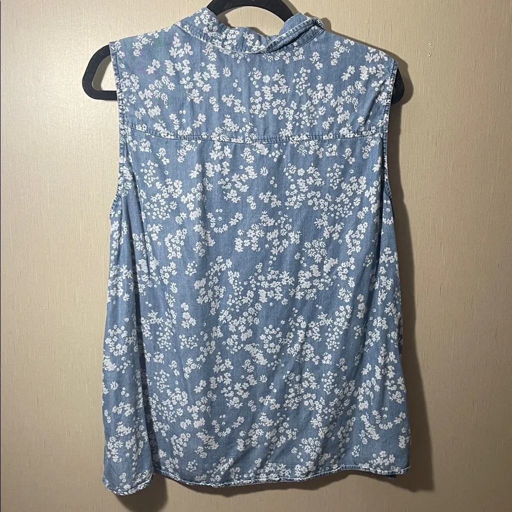 Marissa Olivia large Blue Floral Button Down chambray Shirt pockets tencel rayon - Image 5