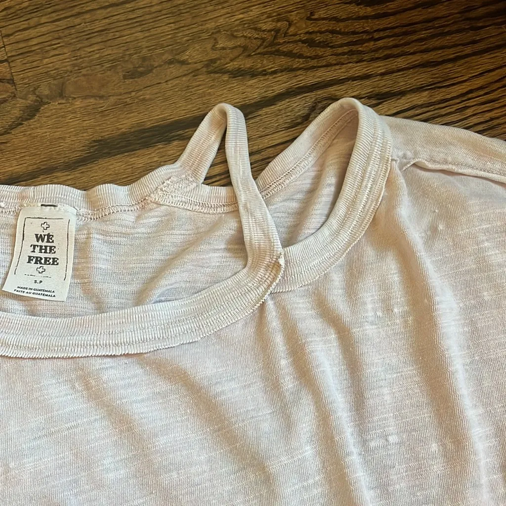 We the Free vintagey pale pink t-shirt sz small - Image 3