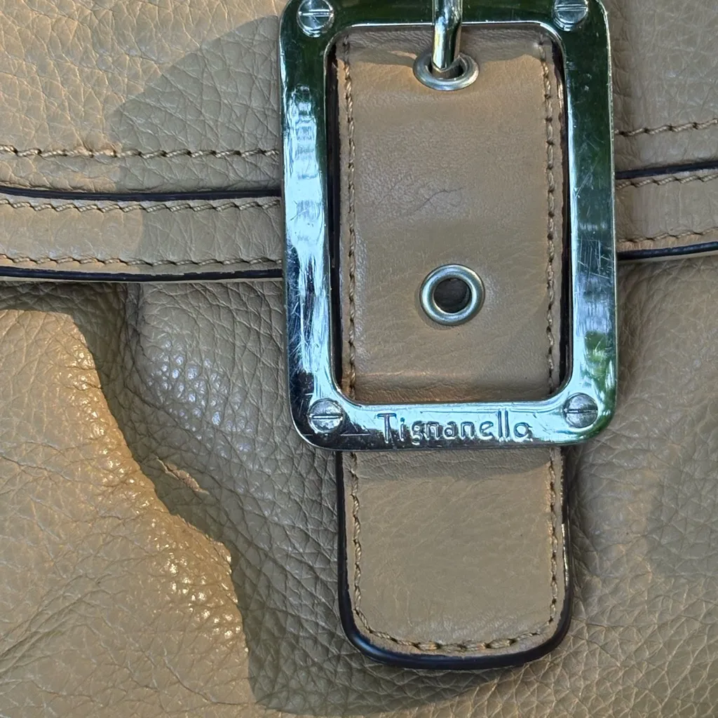 Tignanello Tan Leather Crossbody Bag‎ Pocketbook Purse Everyday Casual - Image 2