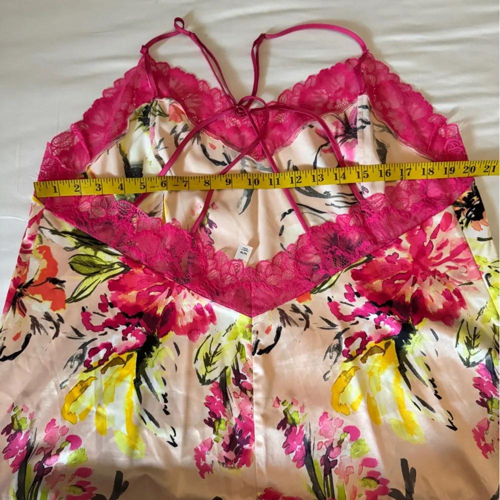 Cacique Floral Satin Barn Robe Set with Pink and Green Accents Size 14/16 F3 - Image 12