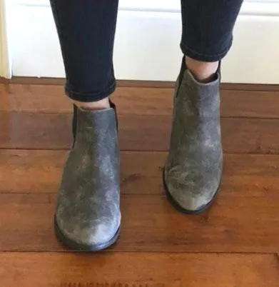 Volcom Gray Booties - Image 2