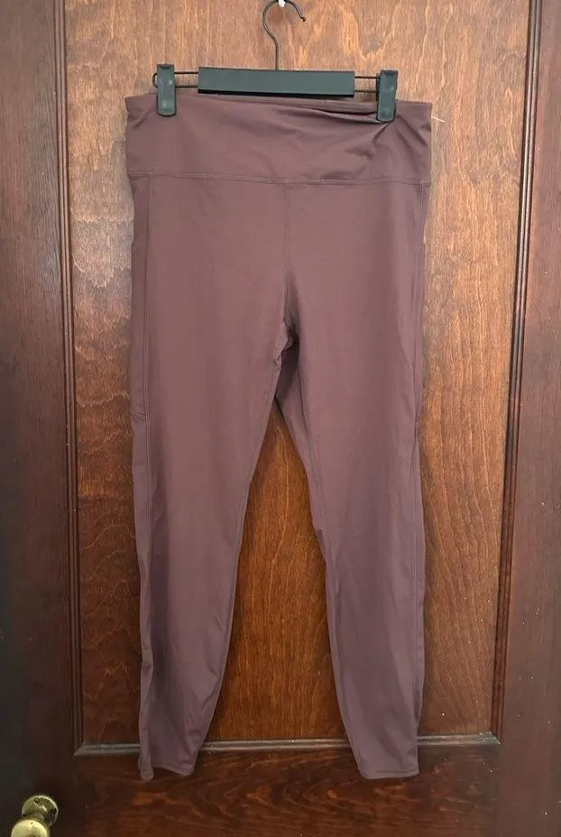 Vuori Stride Leggings Chestnut Back Pocket Size L - Image 3