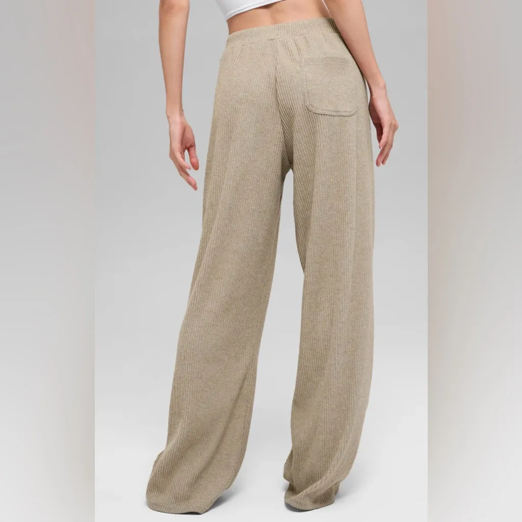 Alo Yoga NWT Muse Wide Leg Pants With Pockets Gravel Heather Color Size S - Image 3