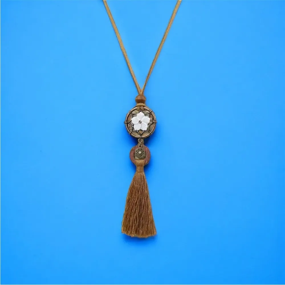 Boho Ladies 1 Pendant Necklace Round Hollow Set‎ White Flower Coffee Color Tan - Image 2